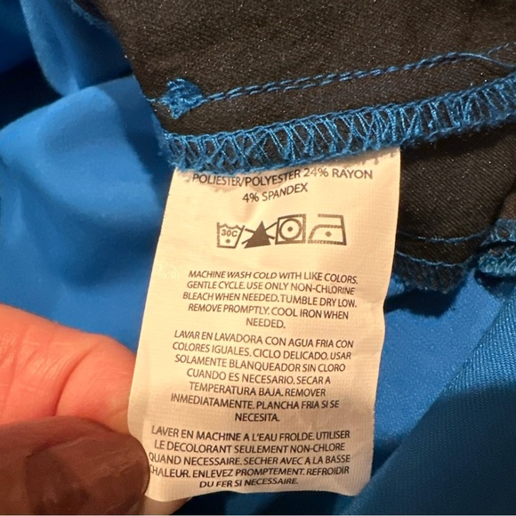 VERA BRADLEY WOMENS SCRUB T SHIRT SMALL BLUE - Picture 7 of 8